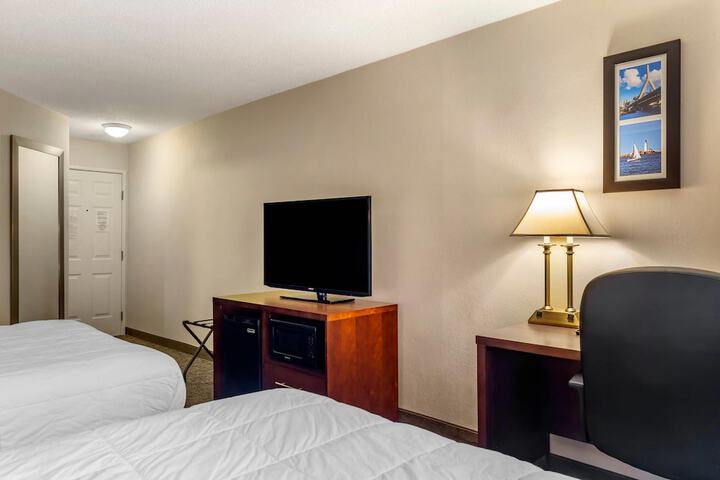 Room 32 of 56