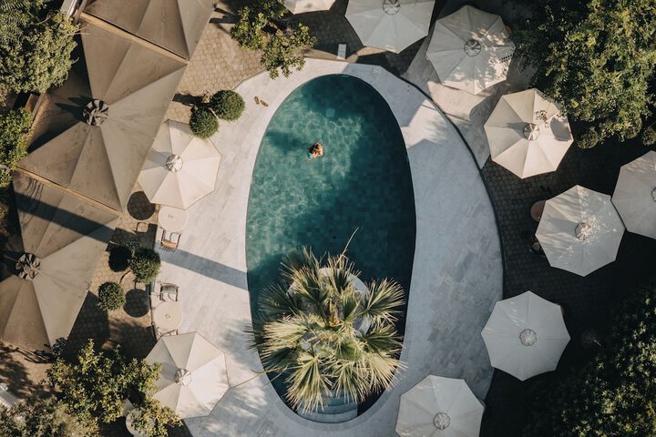 Pool 82 of 110