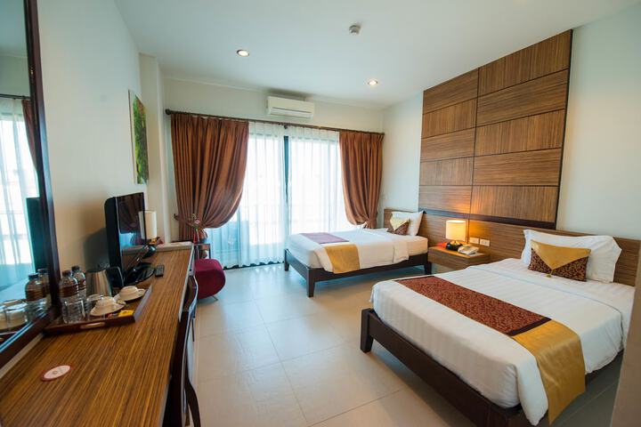 Room 16 of 79