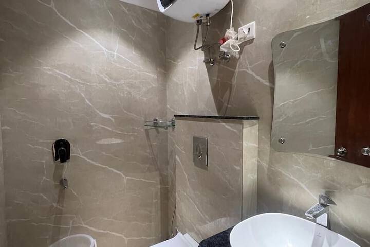 Room 15 of 20