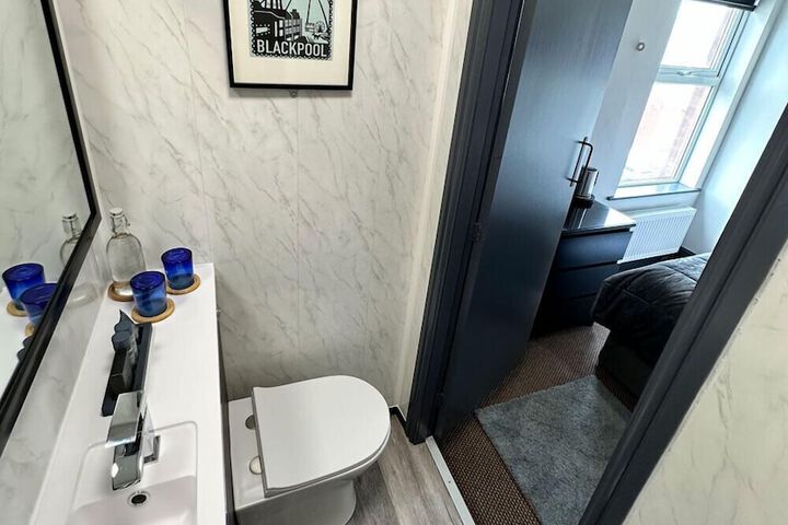 Room 21 of 31