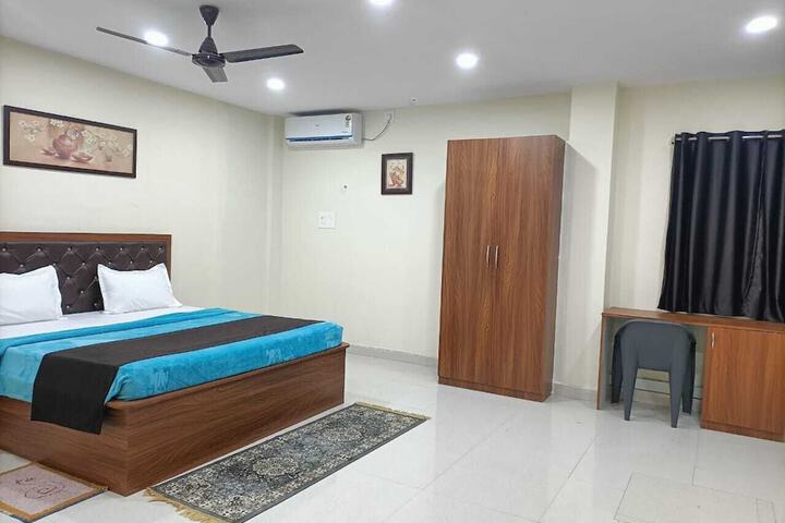 HOTEL ROYAL IMPERIAL