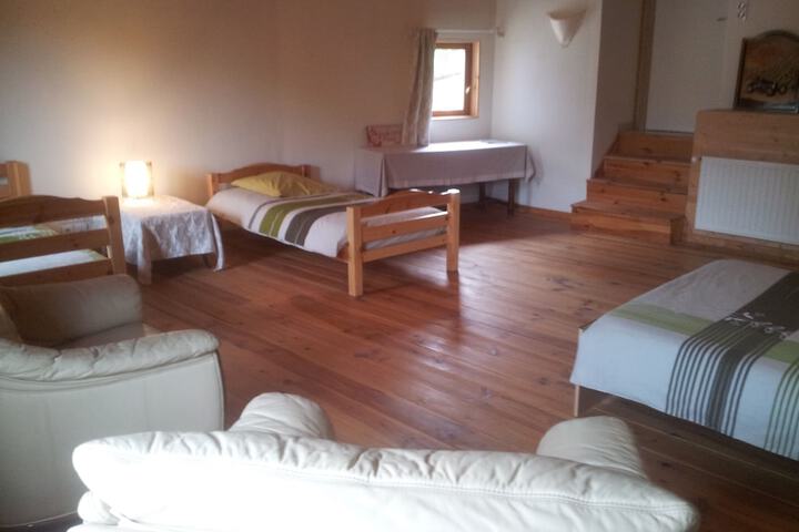 Room 12 of 40
