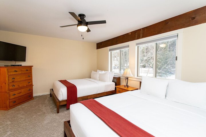 Deluxe King Bed (113 of 119)