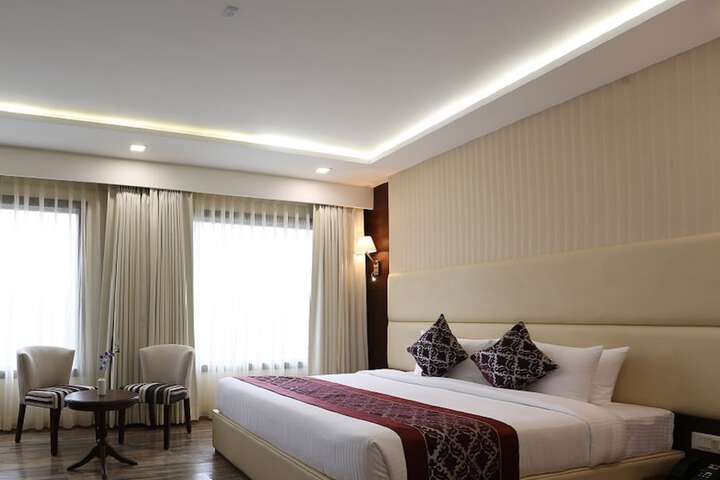 Room 7 of 39