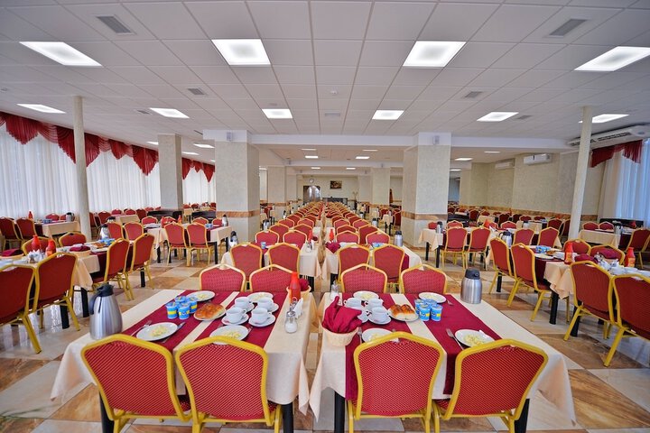 Dining 50 of 65