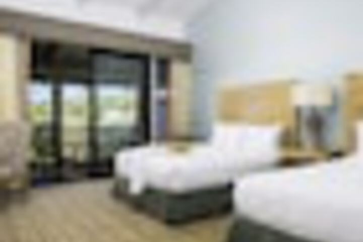 Room 47 of 426