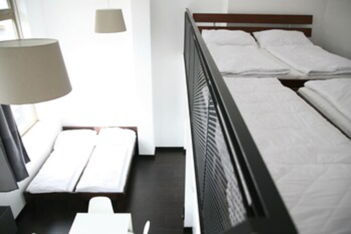Room 212 of 275