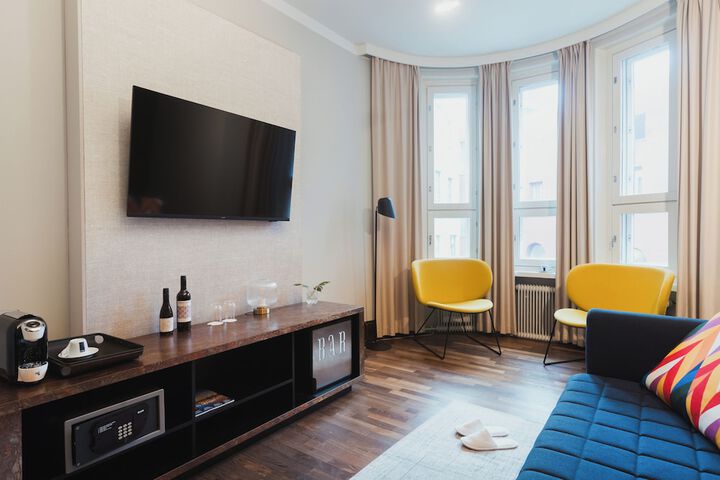 Room 41 of 90