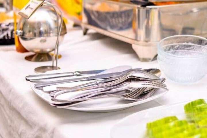 Dining 8 of 11