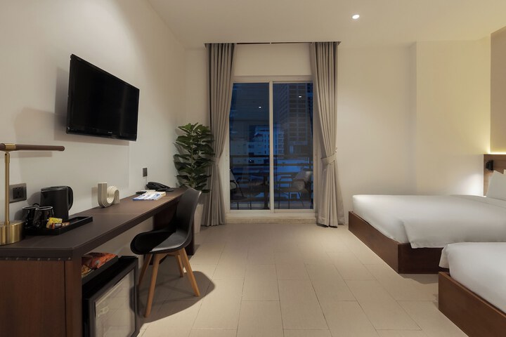 Room 54 of 96