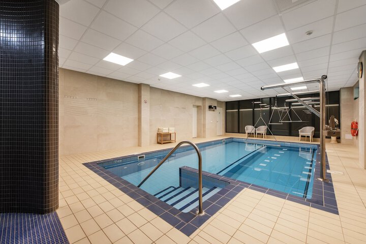 Pool 50 of 95