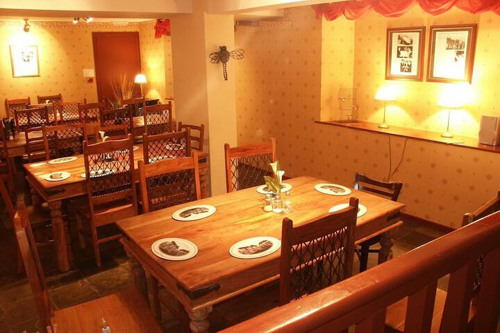 Dining Photos