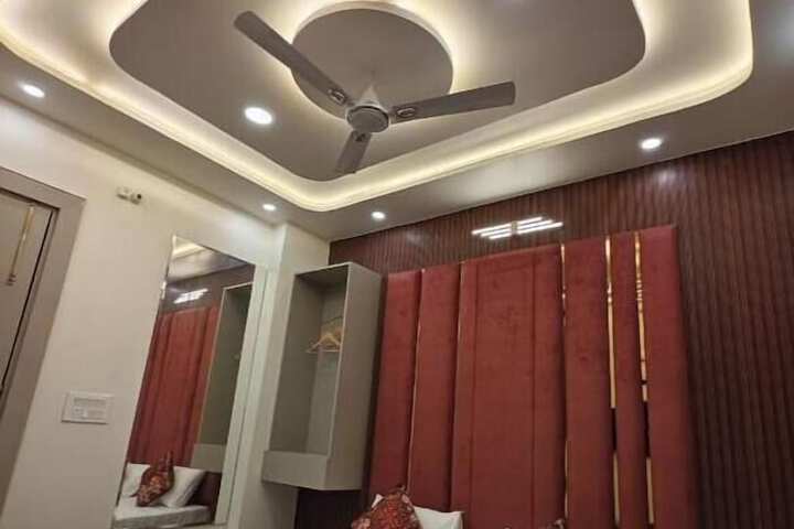 Room 3 of 34