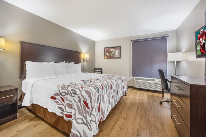 Room 4 of 20