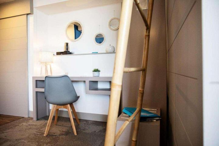Room 2 of 57