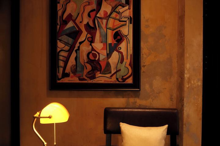 Room 4 of 38