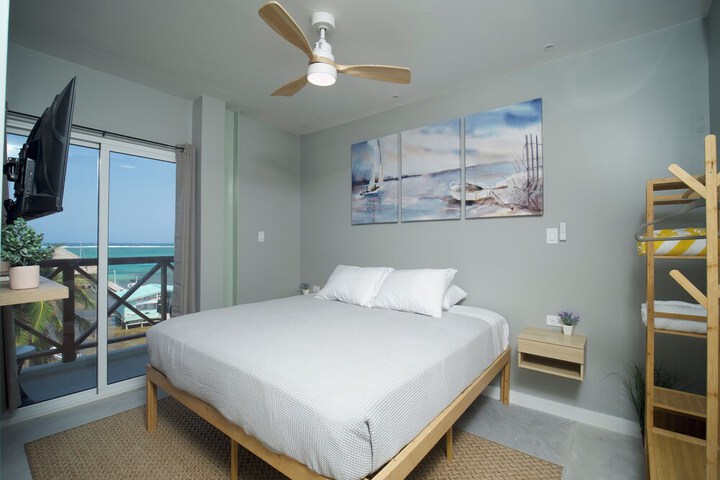 Room 18 of 53