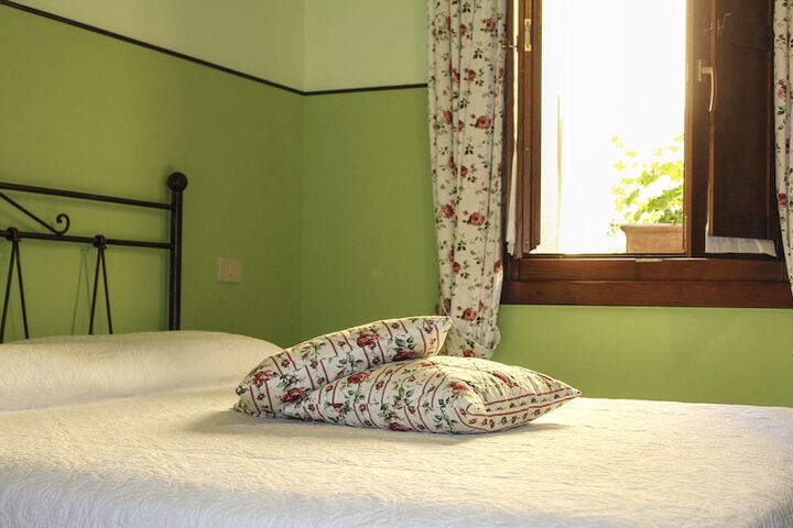 Room 7 of 85