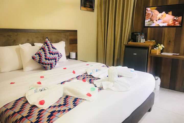 Room 9 of 40