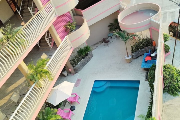 Pool 44 of 90