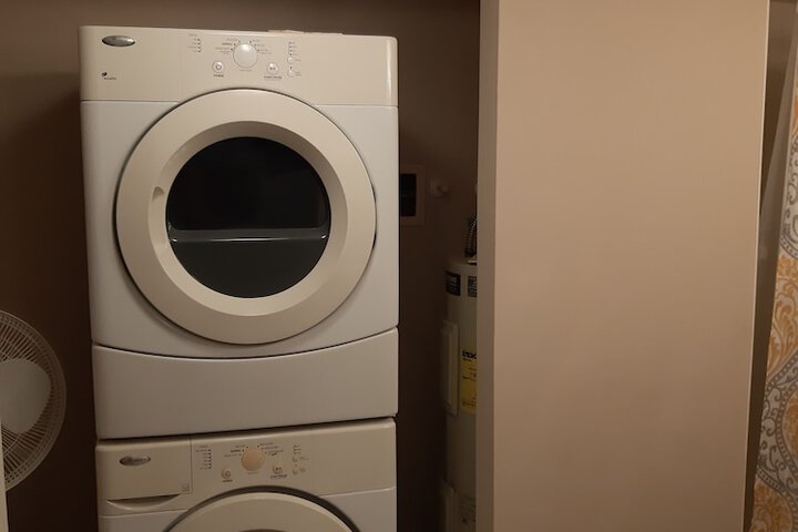 Room 8 of 17