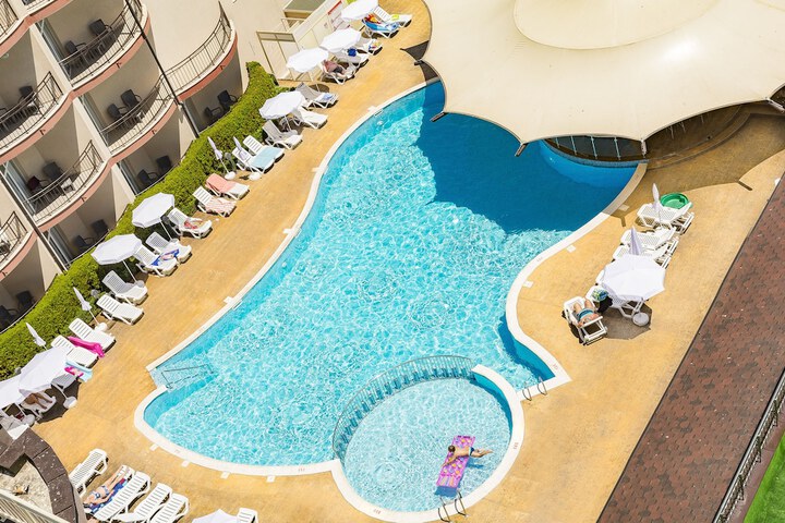 Pool 28 of 95