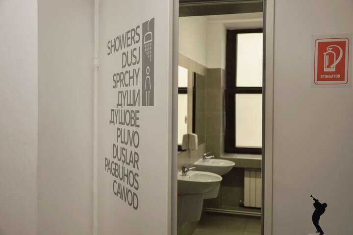 Room 20 of 40