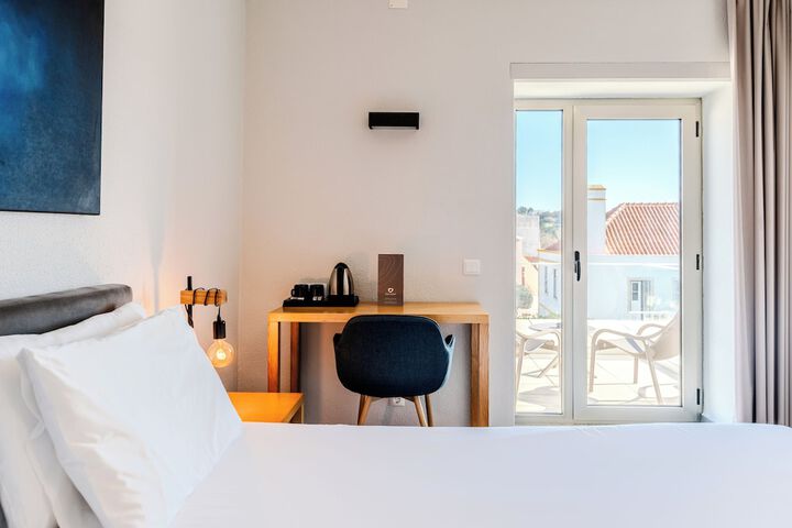Room 25 of 100
