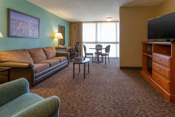 Room 12 of 53