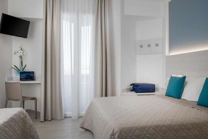 Room 35 of 114