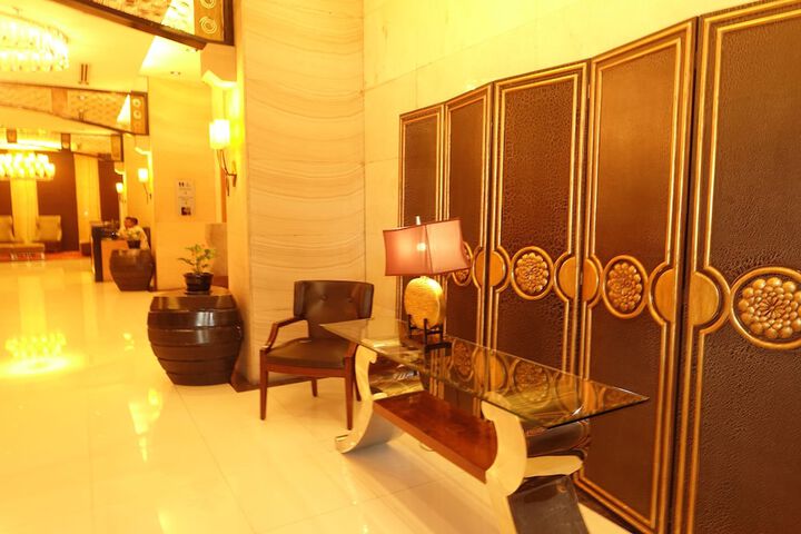 Hotel Interior 7 of 90