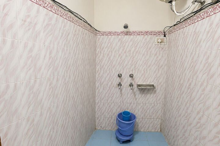 Room 24 of 35
