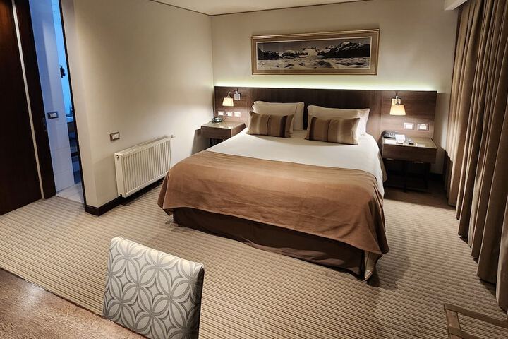 Room 17 of 105