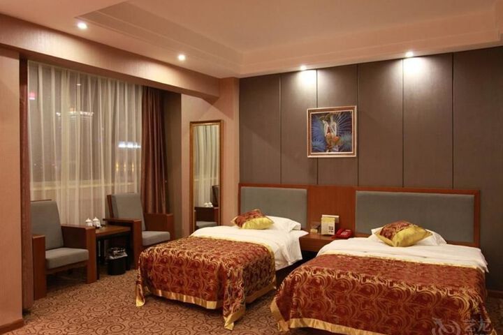 Room 7 of 30