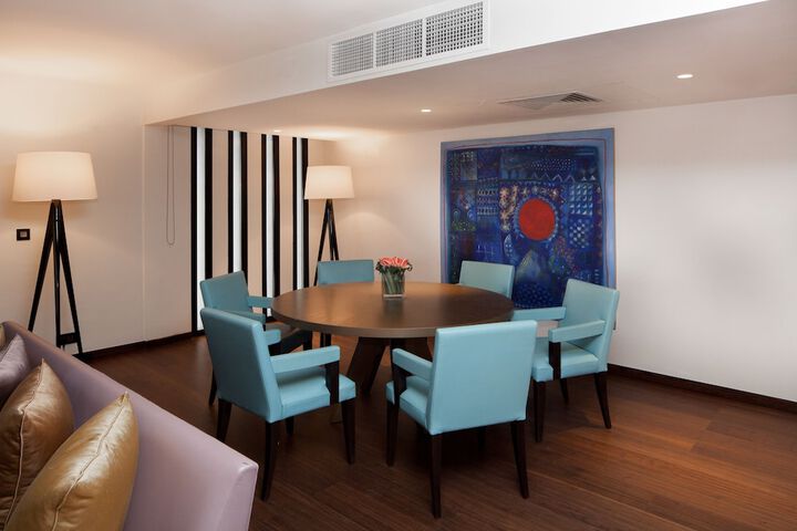 Room 55 of 103