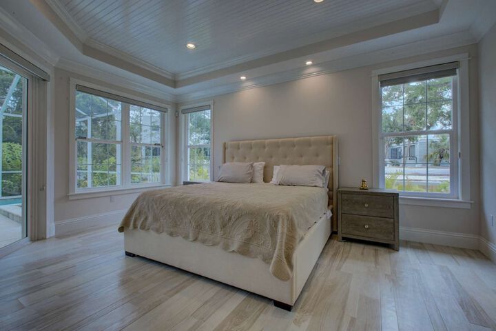 Room 2 of 43