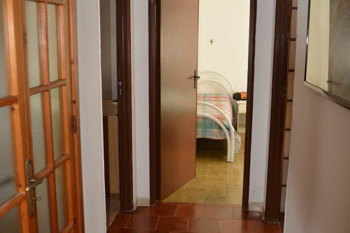 Room 15 of 25