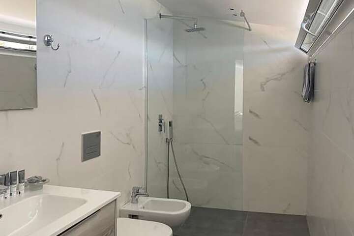 Room 90 of 138