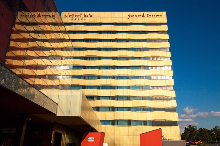 Hotel 33 of 33