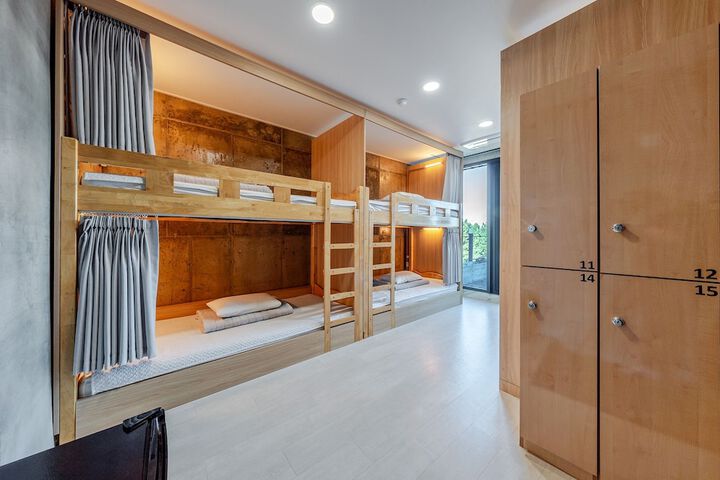 Room 87 of 109