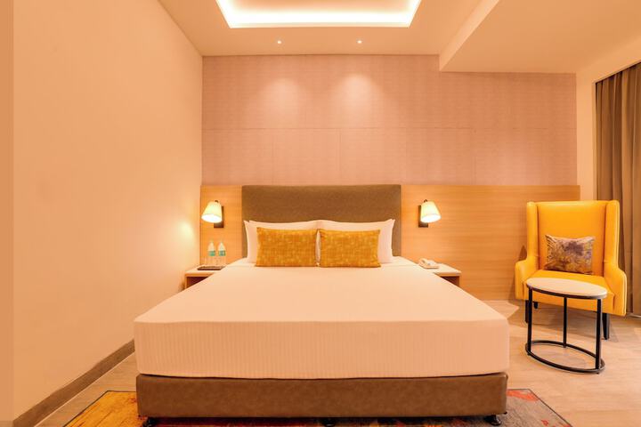 Room 11 of 42