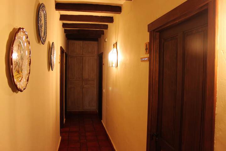 Ballroom/Hall 24 of 45