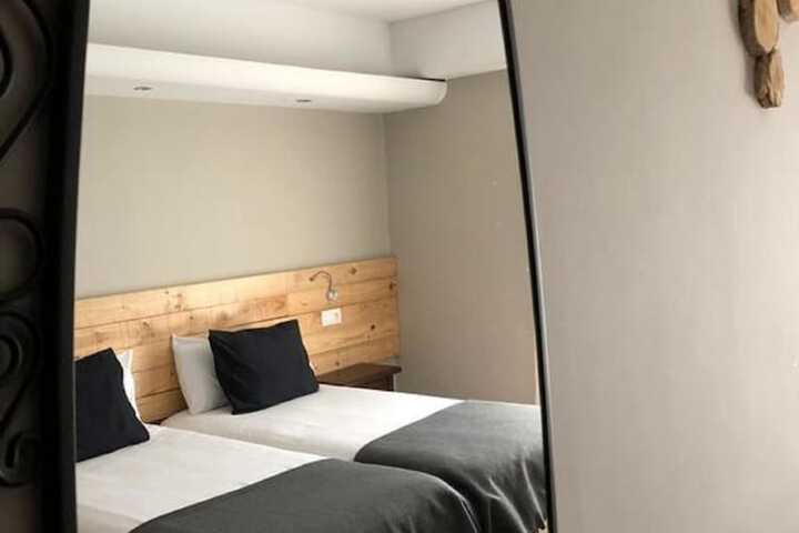 Room 22 of 50