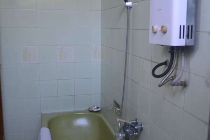 Room 18 of 81