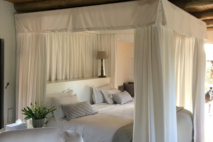 Room 8 of 62