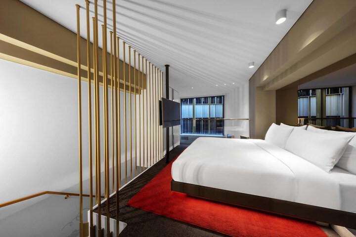 Room 51 of 313