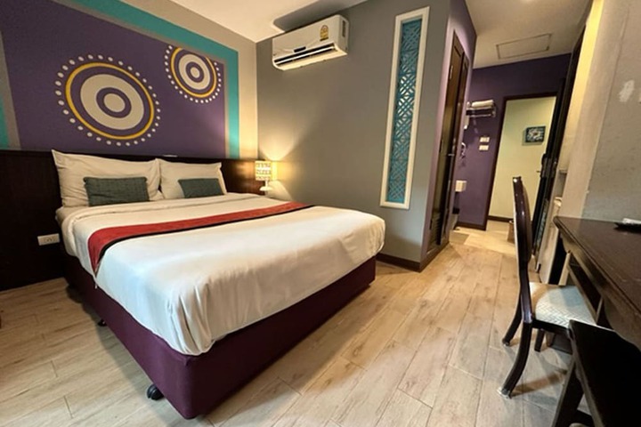Room 29 of 61