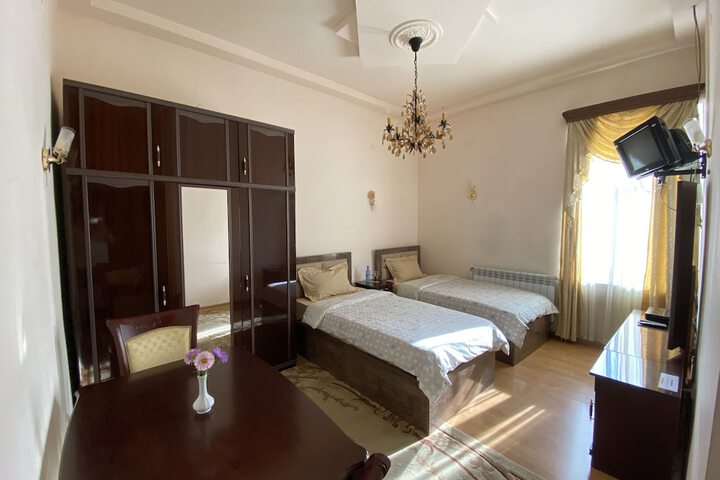Room 6 of 47