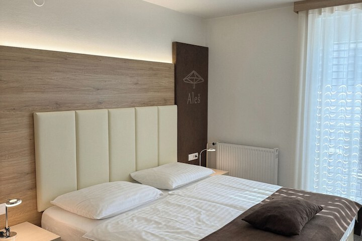 Room 11 of 70